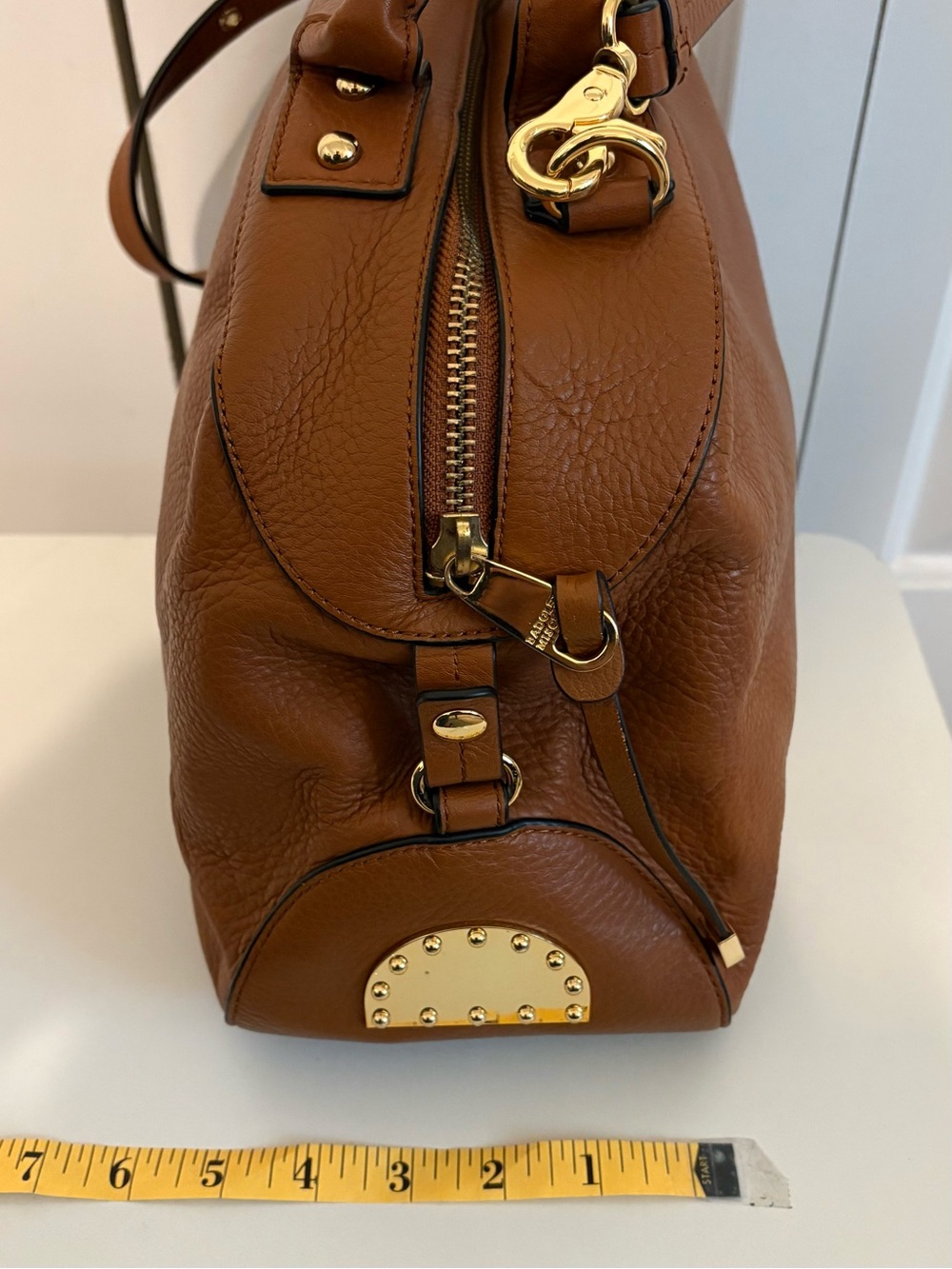 BADGLEY MISCHKA, Tan Leather Top-Handle Bag with Shoulder Strap - Picture 6 of 9
